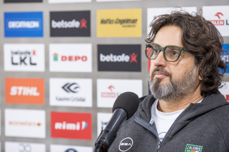 Disappointed Trinchieri with players' surrender: "We made a mistake"